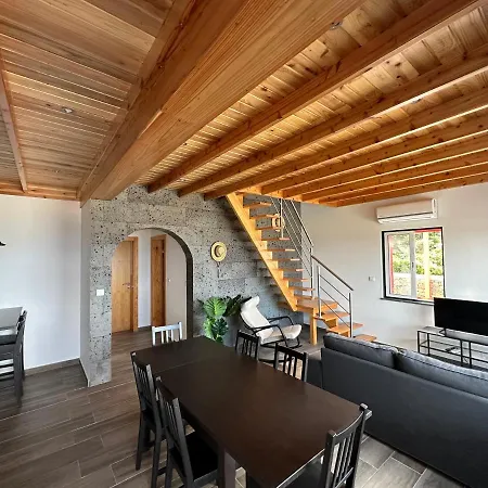 Adega Do Cachalote * Prainha (Sao Roque do Pico)