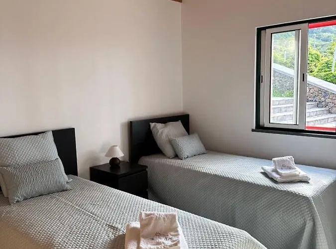 Adega Do Cachalote Ferienhaus